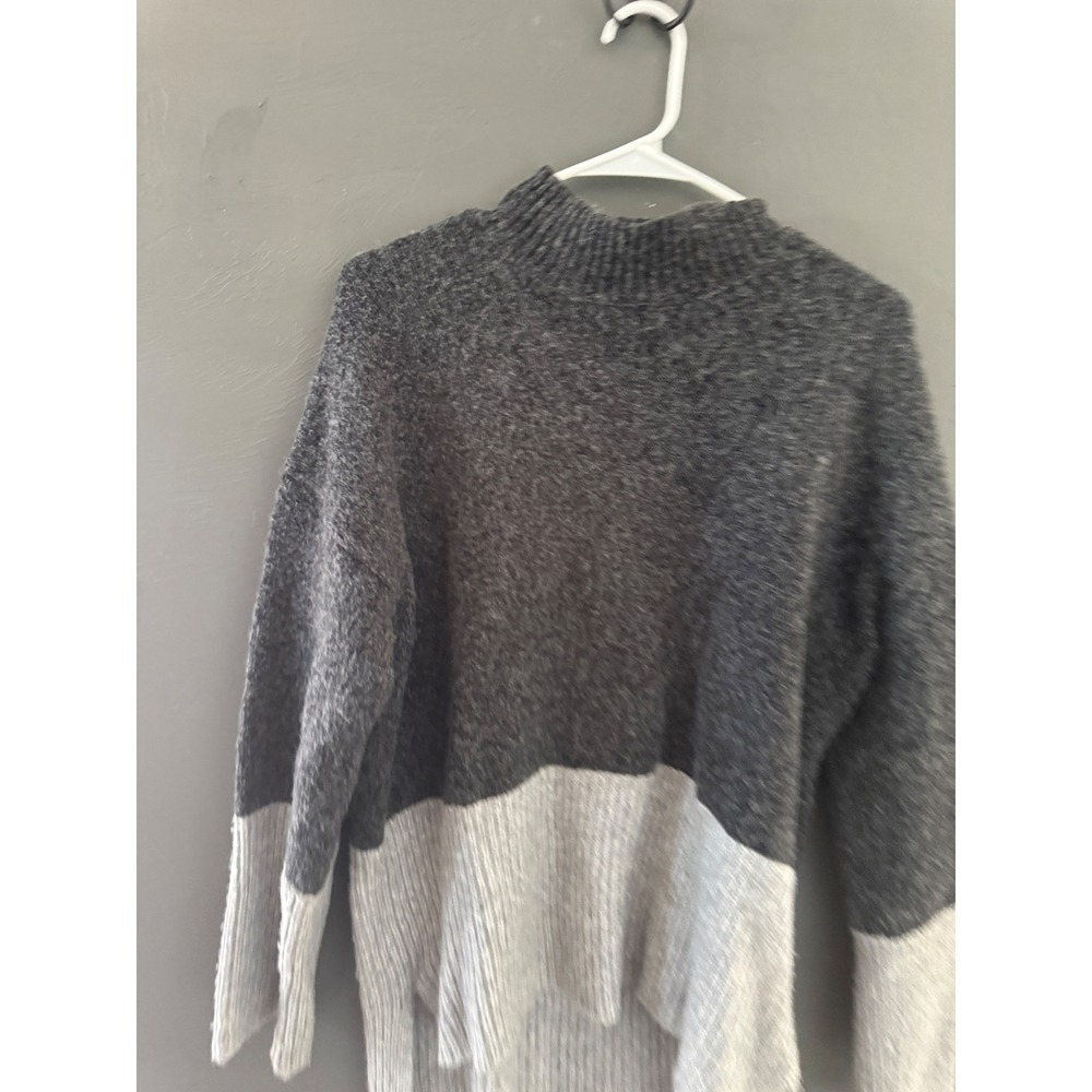 Michael Kors Womens Mock Neck Colorblock High Low Knit Sweater Gray XL - Picture 3 of 9